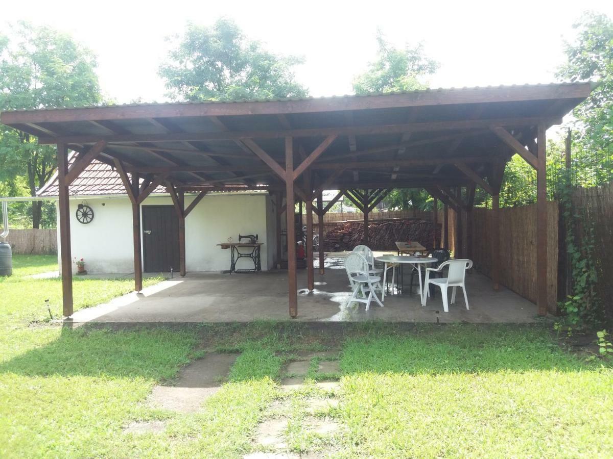 Harsfak Villa Mezokovacshaza Exterior photo